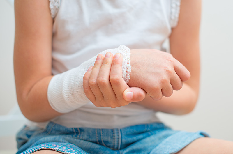 Emergency department-precautions for dressing change of