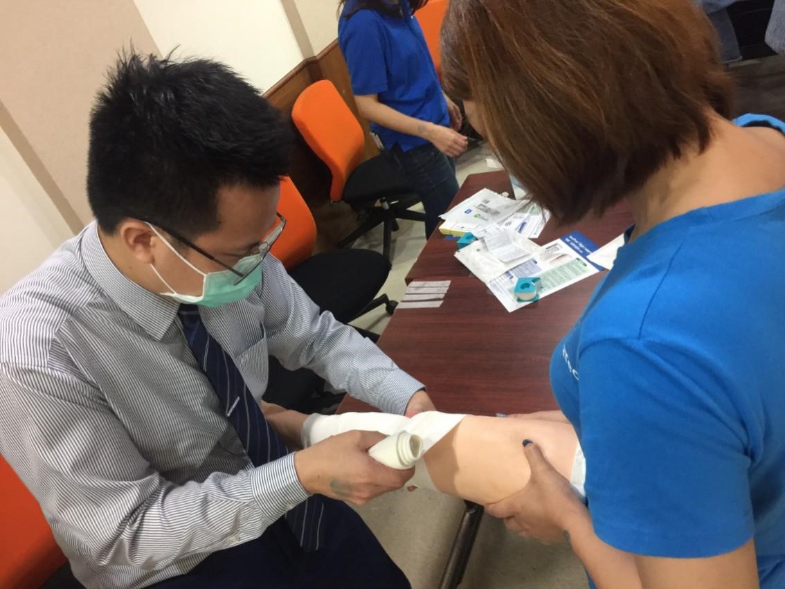 中醫傷科參與中華民國傷口醫學學會舉辦的下肢潰瘍性傷口治療與處置暨包紮訓練2