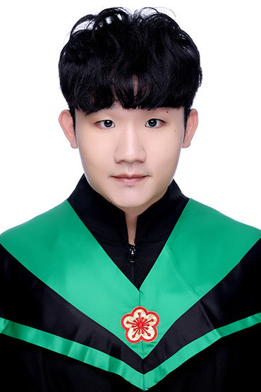 黃濬璿 HUANG JUN-XUAN