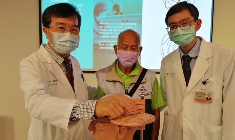 治療原發性震顫不用開刀 神波刀讓八旬伯不再為手抖所苦